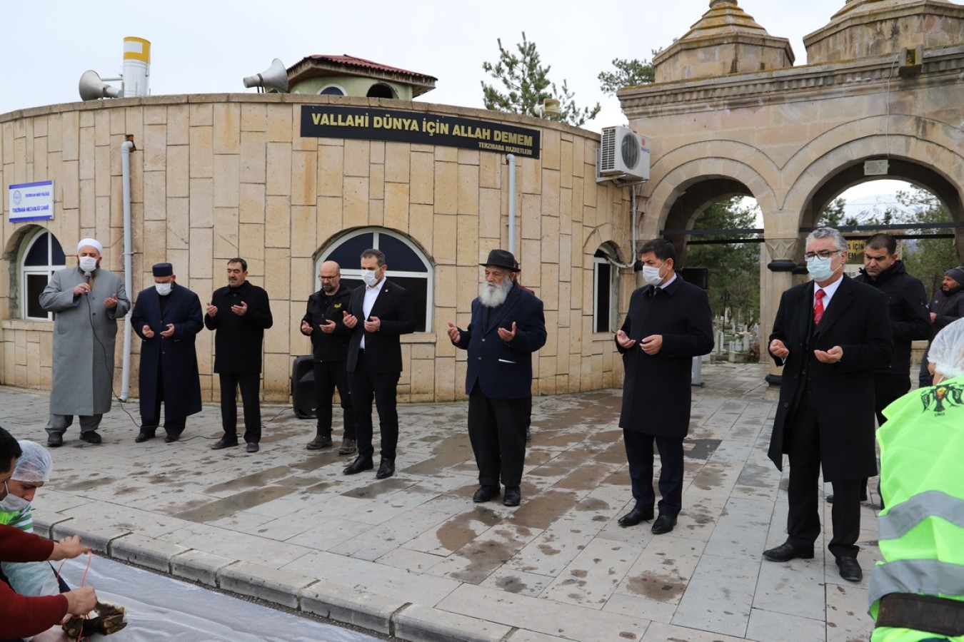 Koronavirüs Salgınının Kısa Sürede Bitmesi İçin Kurbanlar Kestik