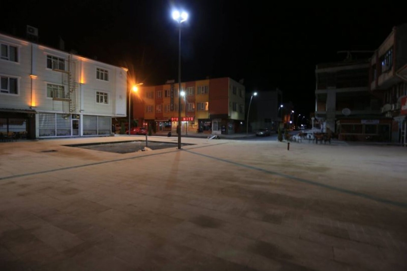 Merkez Çarşısı 3. Sokak Hayırlı Olsun