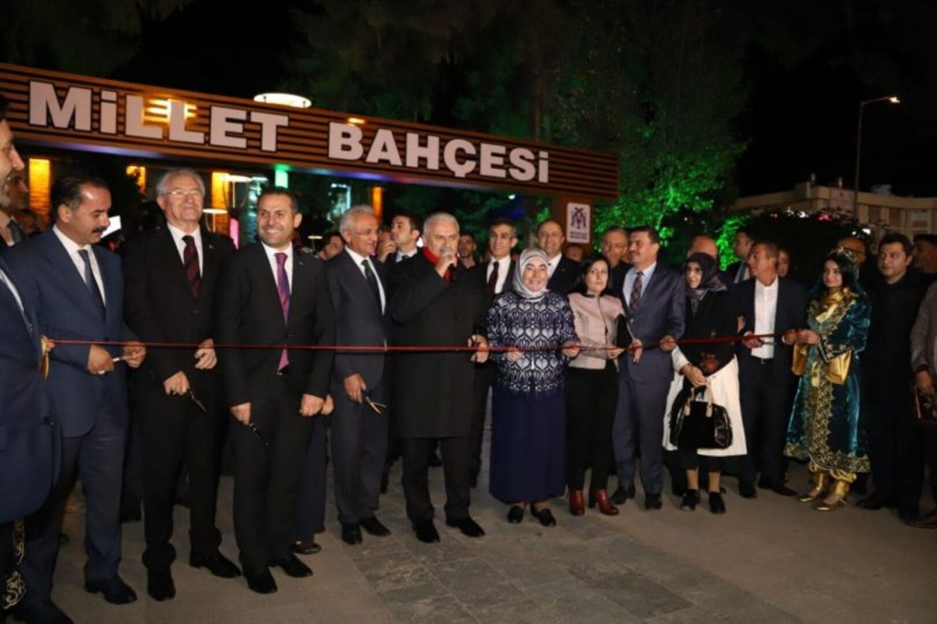 Millet Kıraathanesi ve Millet Bahçesi Açılışı