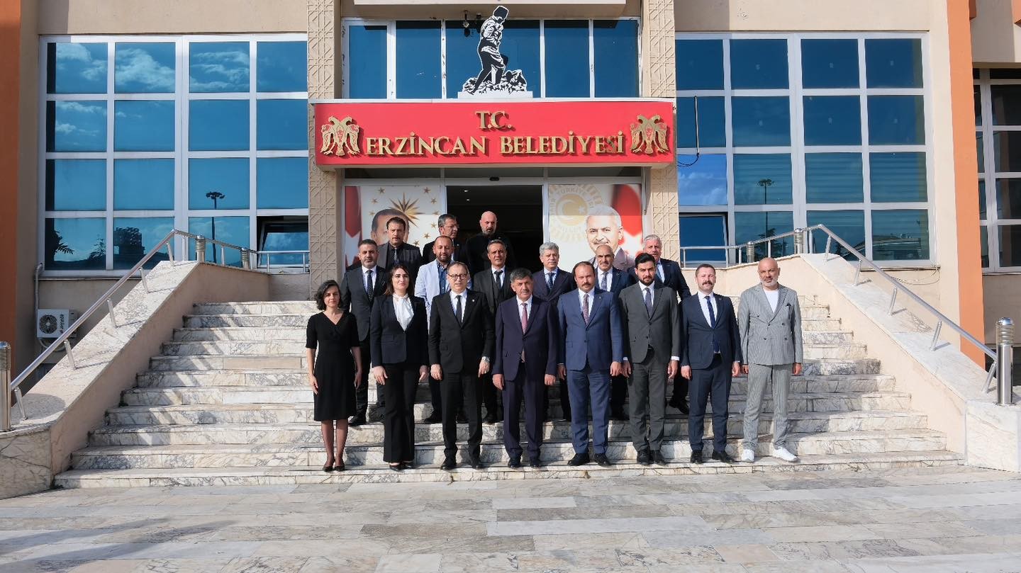 Milliyetçi Hareket Partisi Genel Başkan Yardımcısı Prof. Dr. Sn. İlyas Topsakal’dan Erzincan Belediyesi’ne ziyaret