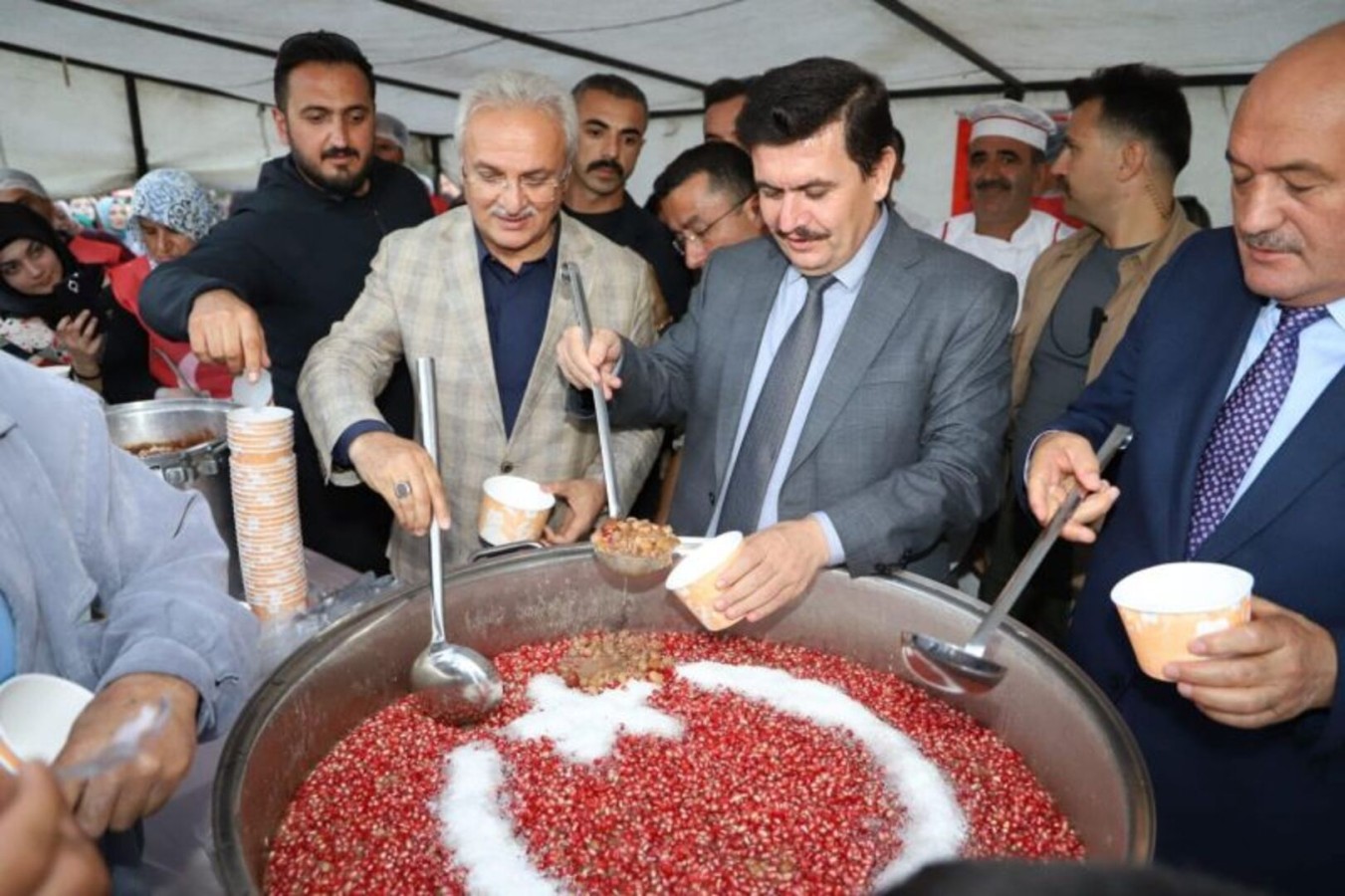 Muharem Ayı Dolayısıyla Halkımıza Aşure İkram Ettik
