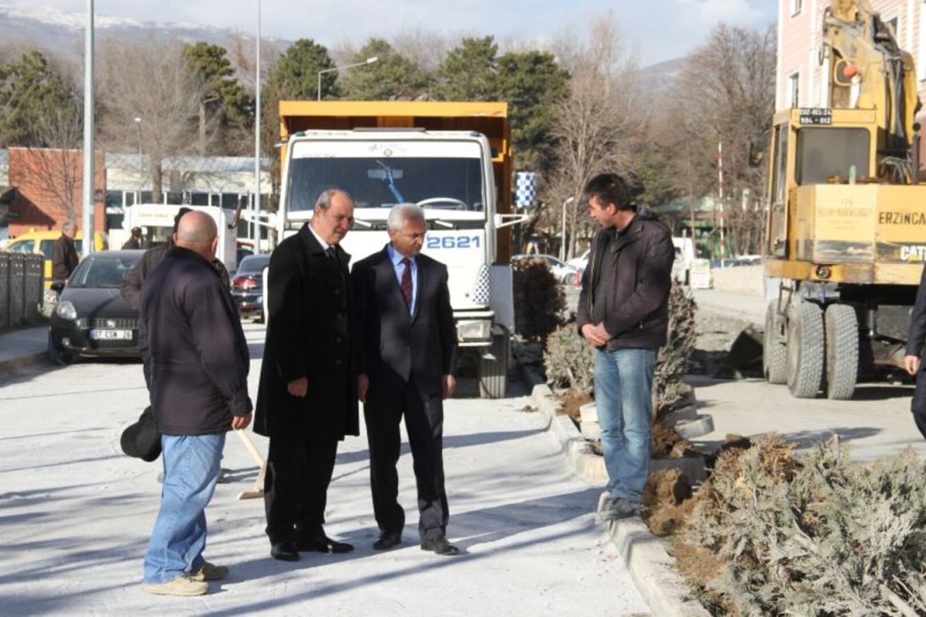 MUHSİN YAZICIOĞLU CADDESİ YENİLENİYOR