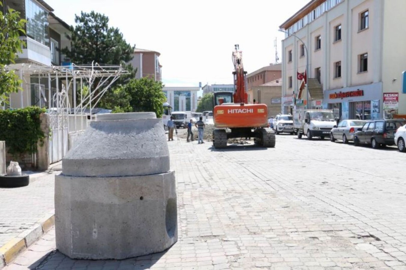 Nerim Tombul Caddesinde Alt Yapı Çalışmaları Devam Ediyor