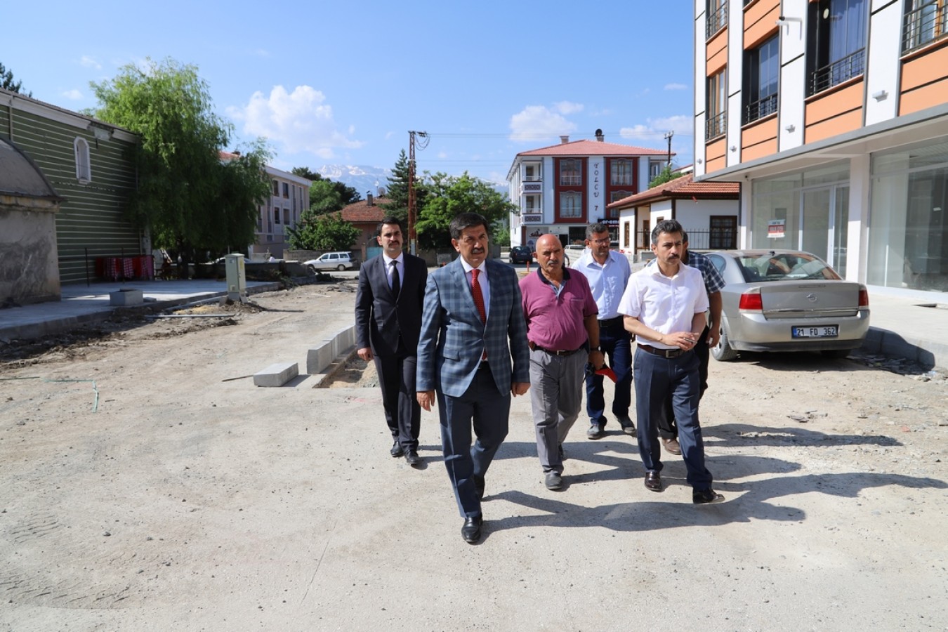 Nusret Çetinkaya Caddesi’nde  Yol Genişletme Çalışmaları Başladı