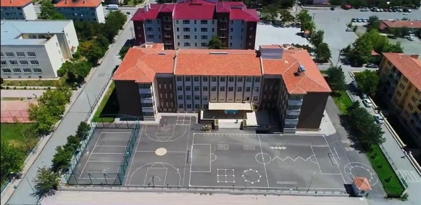Okul Bahçeleri Artık Daha Modern