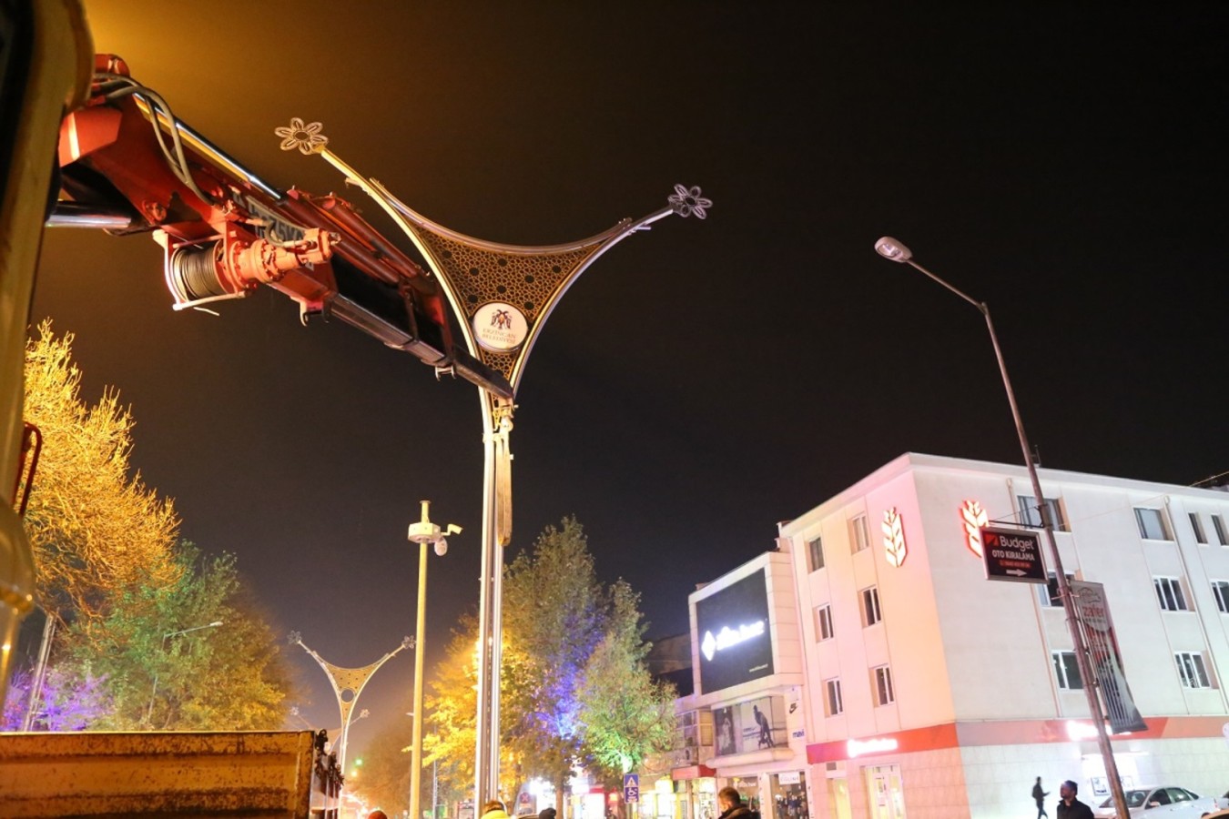Ordu Caddesi Aydınlanıyor