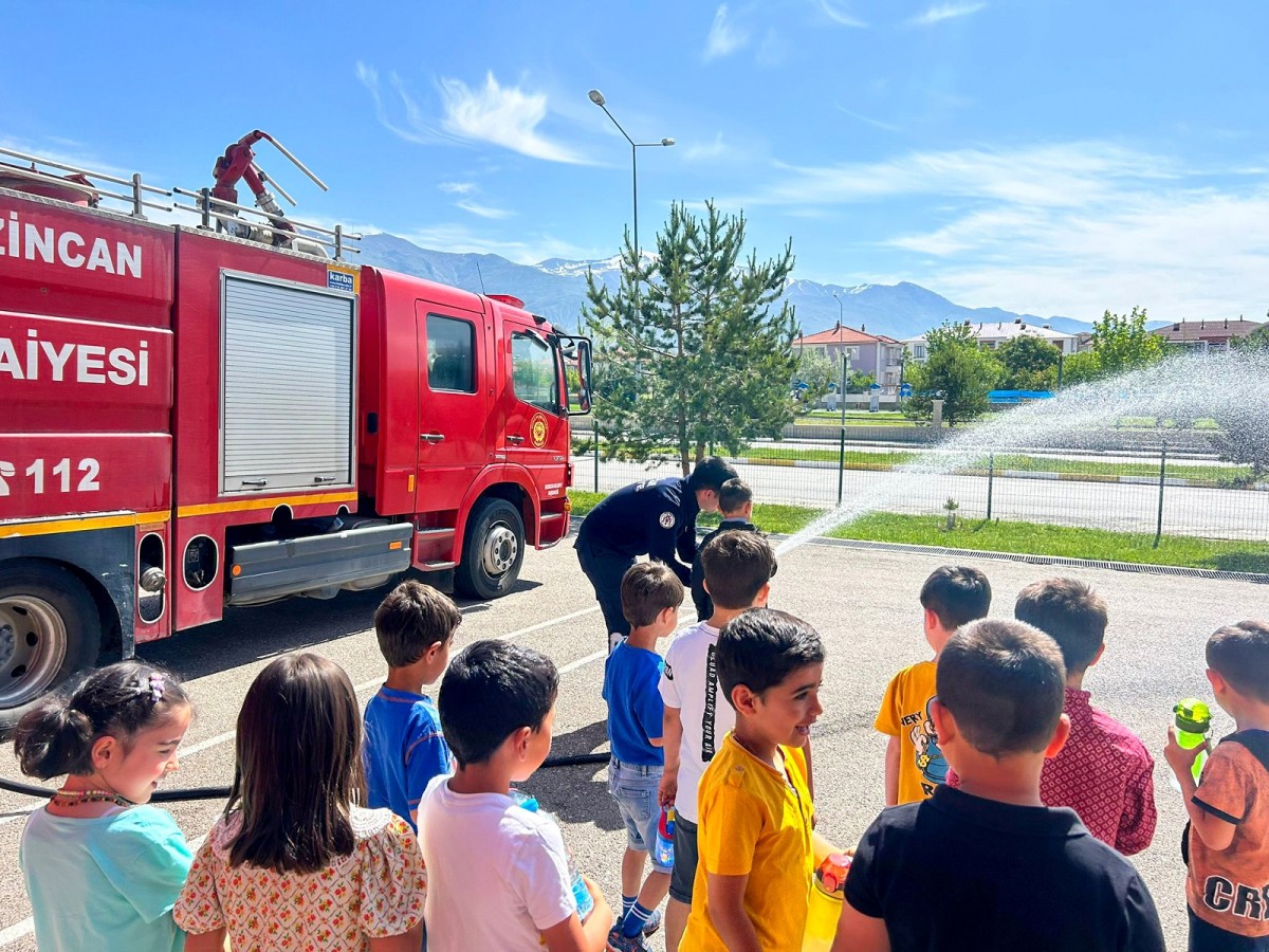 Osmangazi Anaokulu Öğrencilerinden İtfaiye Müdürlüğümüze Ziyaret