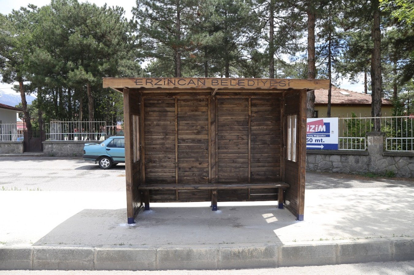 Otobüs durakları yenileniyor
