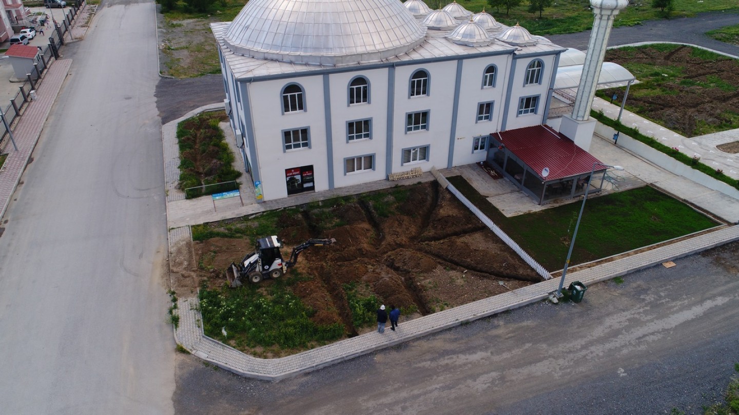Park ve Bahçeler Müdürlüğünden Hummalı Çalışma 