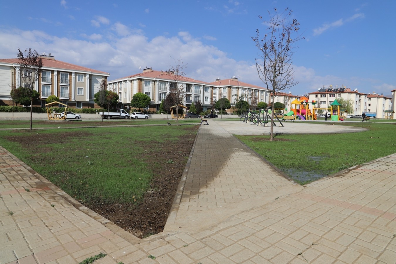 Park ve Yeşil Alan Çalışmaları Hızla Devam Ediyor