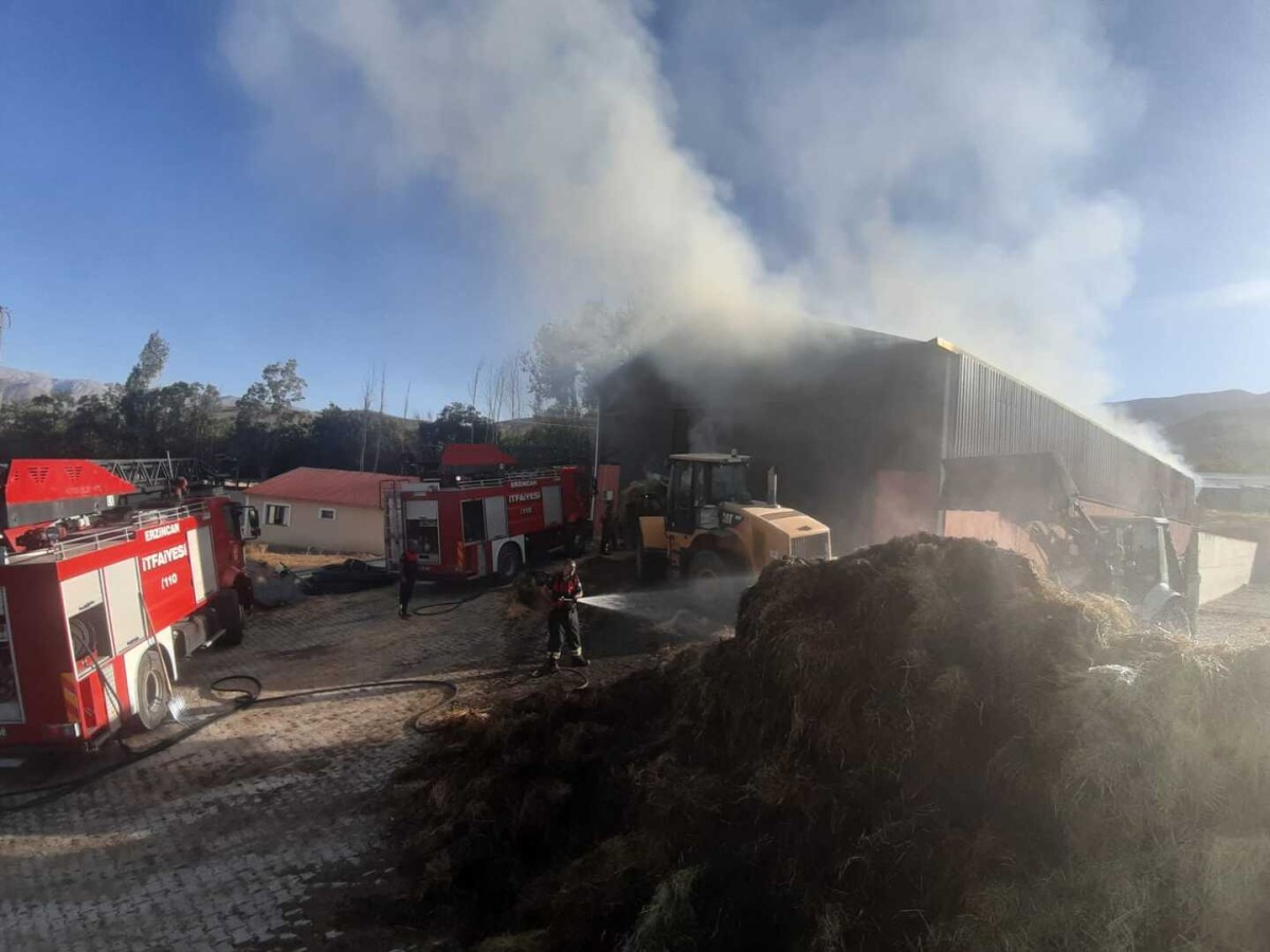 Samanlıkta Çıkan Yangını İtfaiye Ekiplerimiz Söndürdü
