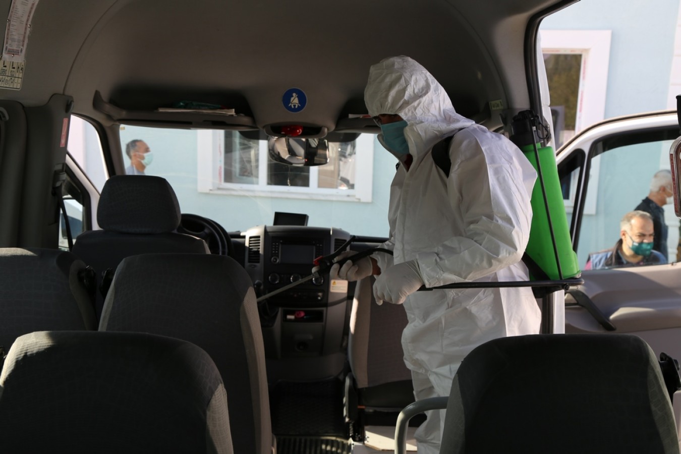Servis Araçları Dezenfekte Edildi