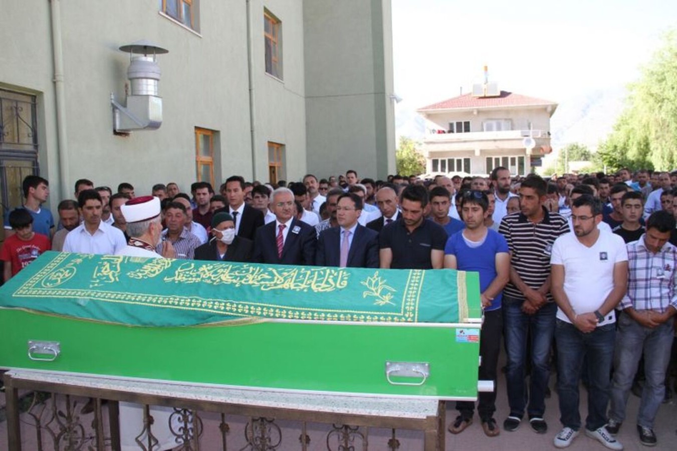Sevenleri Çıldır’ı Son Yolculuğuna Uğurladı.