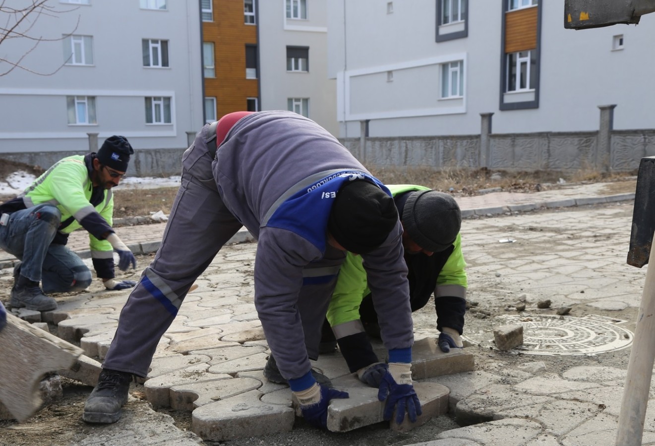 Tadilat Çalışmalarımız Devam Ediyor