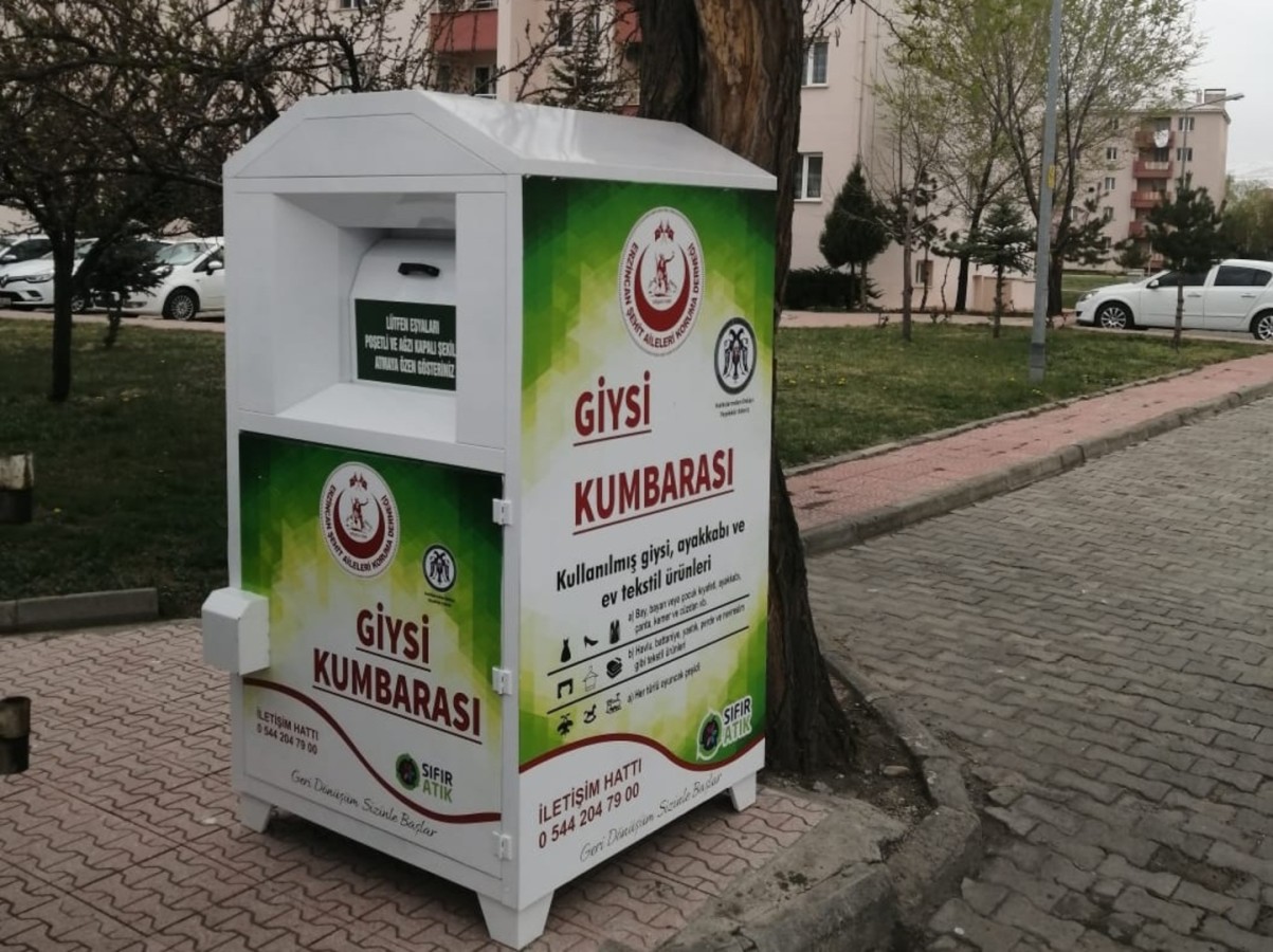 Tekstil Atığı Çöpe Değil Kumbaraya