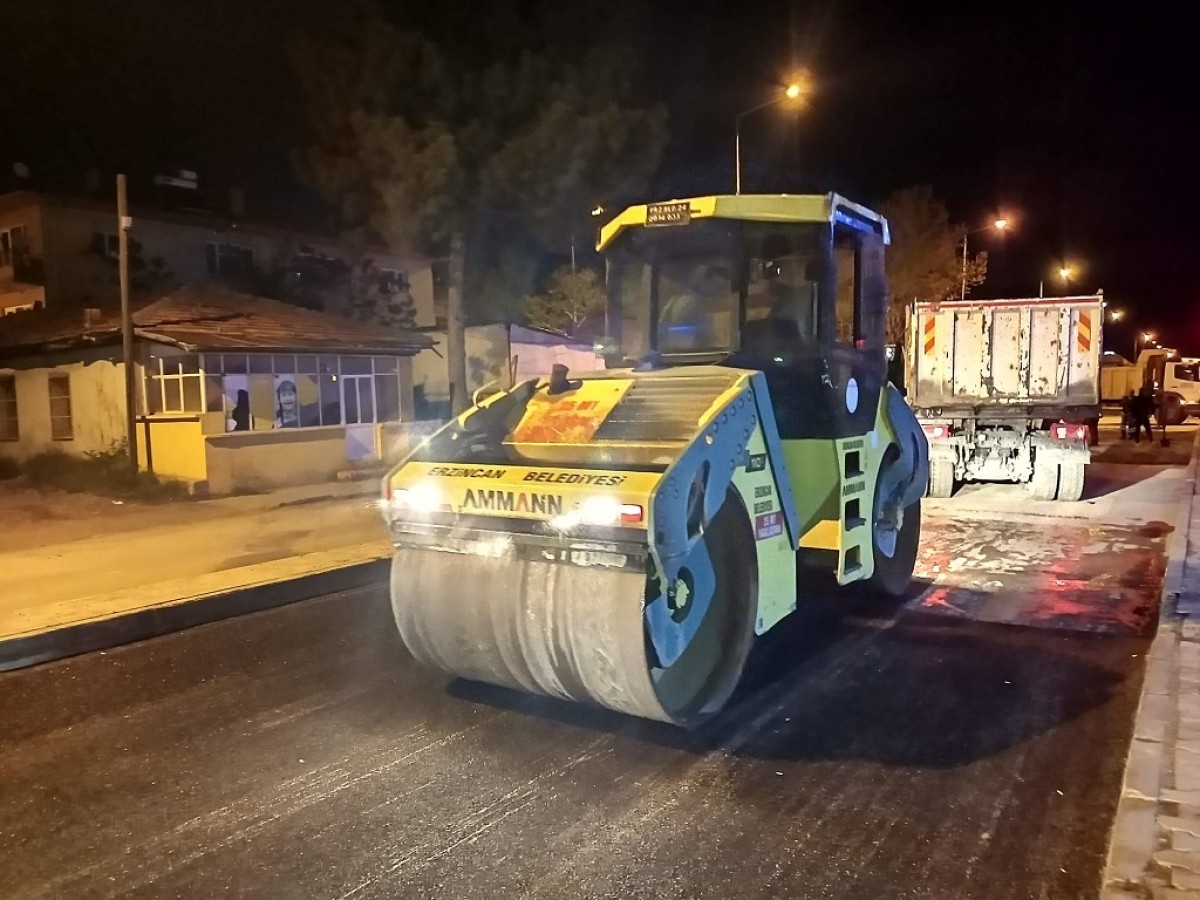 Üst yapı çalışmalarını gece mesaisiyle devam etti