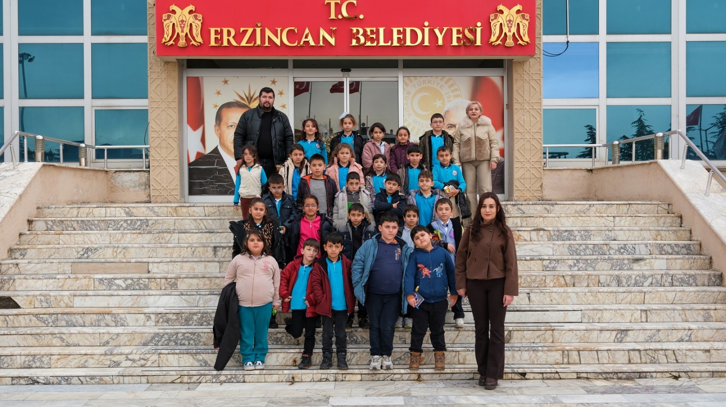 Yalnızbağ İbn-i Sina İlkokulu Öğrencilerinden Belediyemize Ziyaret