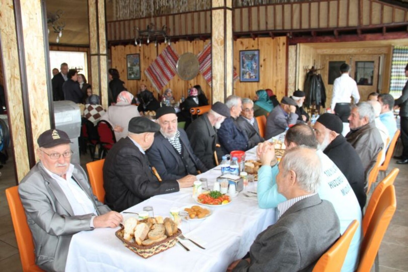 YAŞLILAR HAFTASINDA YAŞLILAR UNUTULMADI