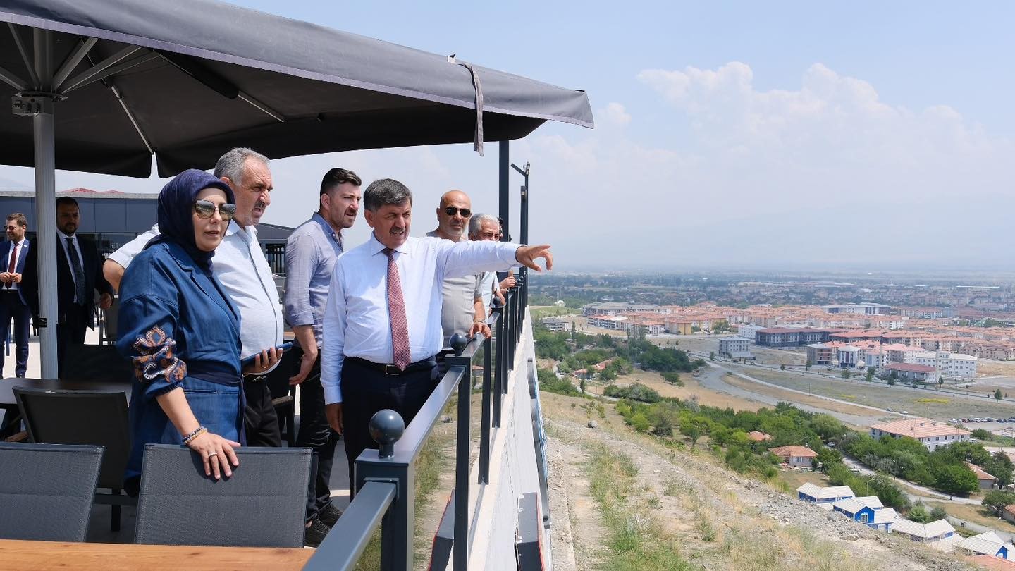Yatırımlar ve çalışmalar yerinde incelendi.