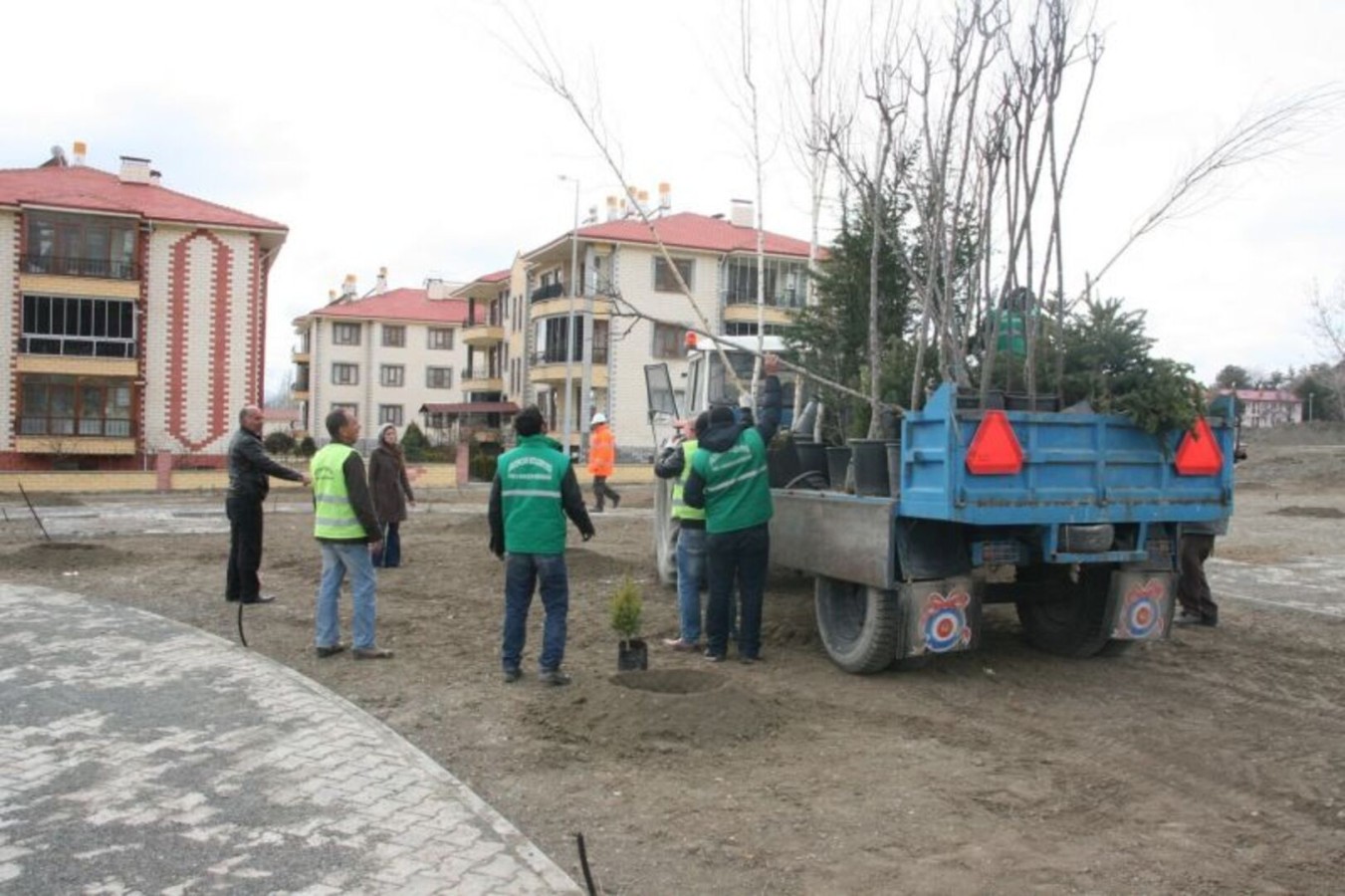 YENİ PARKLARA DEVAM