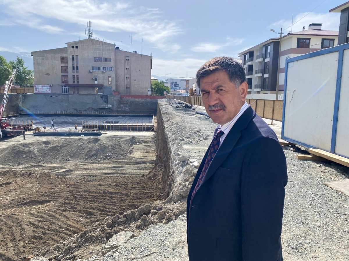 Yenişehir Esnaflar Çarşısı, Emniyet Çarşısı ve Berlin Oteli Alanında Dönüşüm Başladı