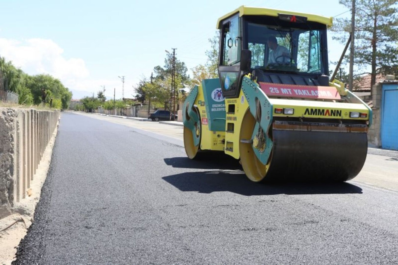 YOL VE KALDIRIM PROBLEMİ BU YIL ÇÖZÜLÜYOR