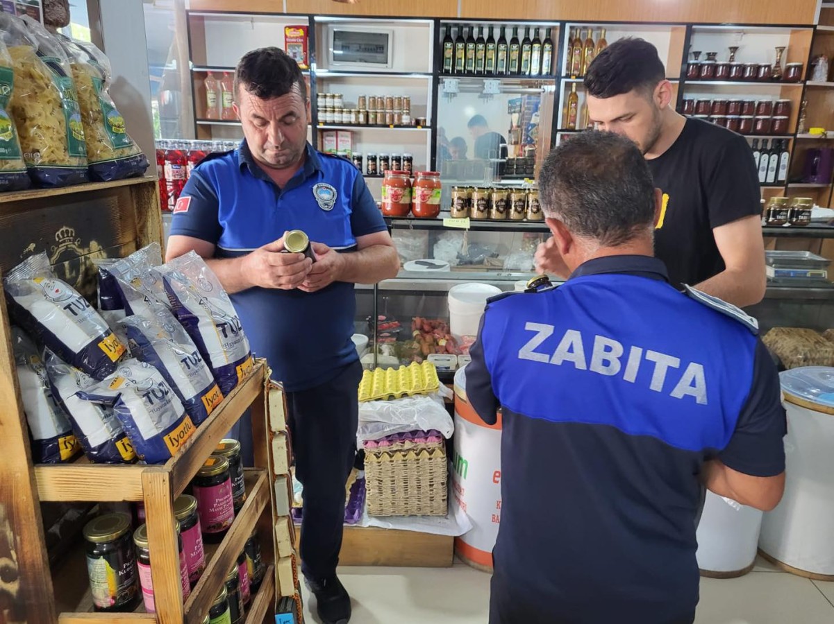 Zabıta ekipleri bakkal, büfe ve tekel bayilerinde denetim gerçekleştirdi