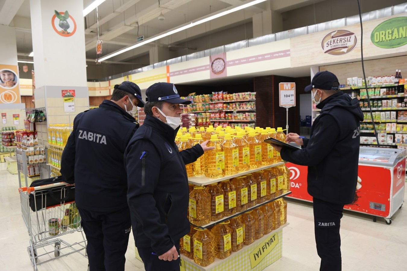 Zabıtadan marketlere fiyat denetimi